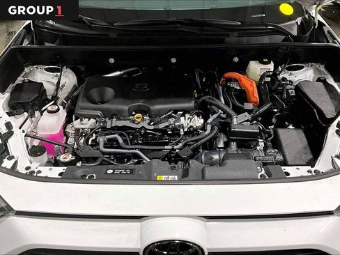 Used 2025 Toyota RAV4 XLE w/ Convenience Package image 32