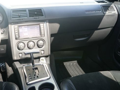 Used 2014 Dodge Challenger R/T RWD image 25