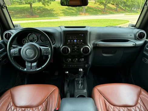 Used 2015 Jeep Wrangler Unlimited Sport w/ Quick Order Package 24S AWD/4WD image 21