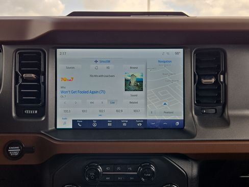 Certified 2024 Ford Bronco Outer Banks AWD/4WD image 22