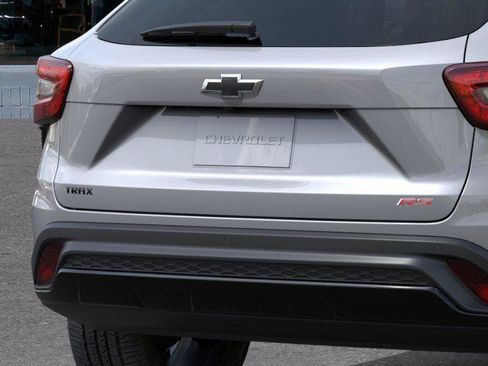 New 2026 Chevrolet Trax RS w/ Sunroof Package image 14