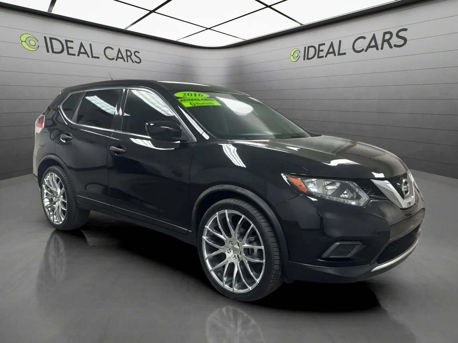 Used 2016 Nissan Rogue S FWD image 3
