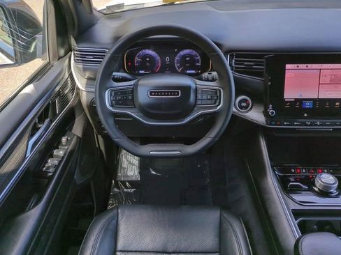 Used 2024 Jeep Wagoneer L Series II w/ Flexible Seating Group image 16