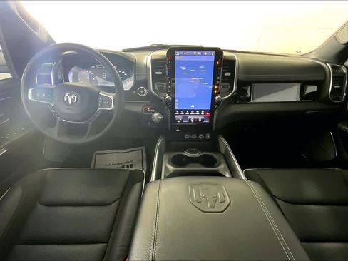 Used 2025 RAM 1500 Laramie image 15