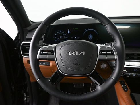 Used 2025 Kia Telluride SX X-Line image 2