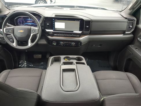 Used 2024 Chevrolet Silverado 1500 LT AWD/4WD image 29
