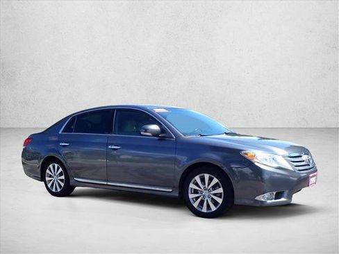 Used 2011 Toyota Avalon Limited FWD image 6