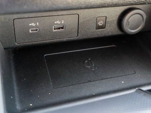 Used 2023 Mitsubishi Outlander 4WD Plug-In Hybrid image 34