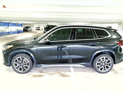 Used 2025 BMW X1 xDrive28i w/ Premium Package AWD/4WD image 8