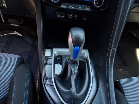 Used 2020 Hyundai Veloster 2.0 FWD image 12