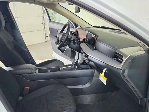 New 2026 Nissan Kicks S image 36