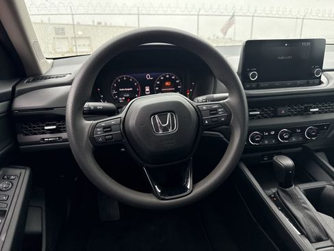 Used 2023 Honda Accord EX image 11