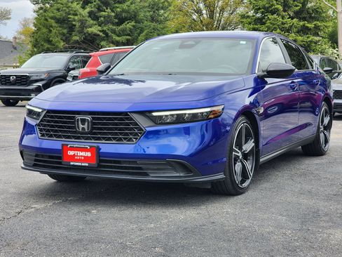 Used 2024 Honda Accord Sport image 3