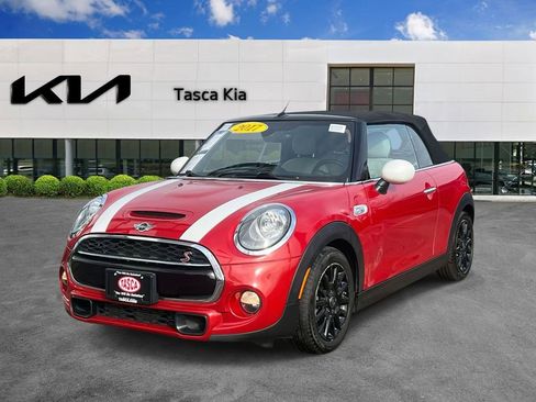 Used 2017 MINI Cooper S image 3