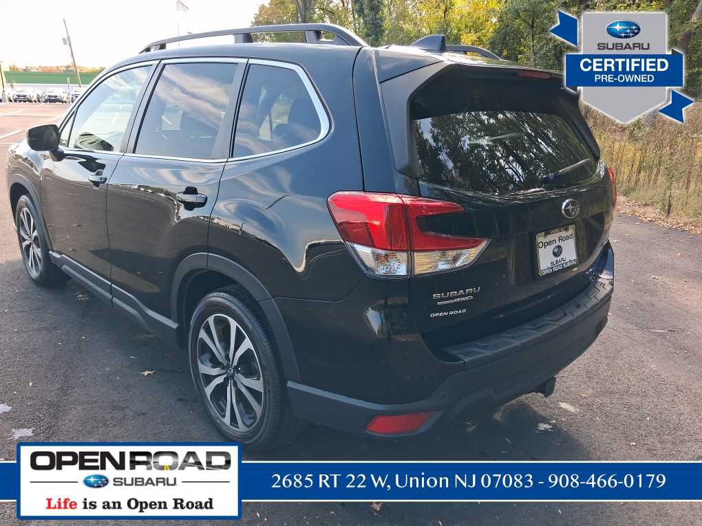 Used 2023 Subaru Forester Limited AWD/4WD image 5