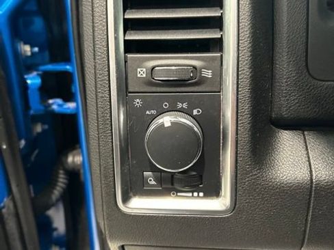 Used 2022 RAM 1500 Warlock w/ Electronics Group AWD/4WD image 9