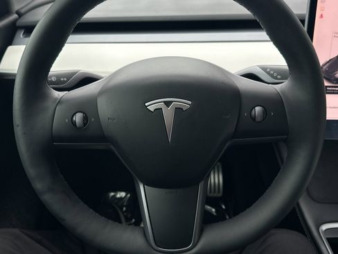 Used 2021 Tesla Model Y Performance image 22