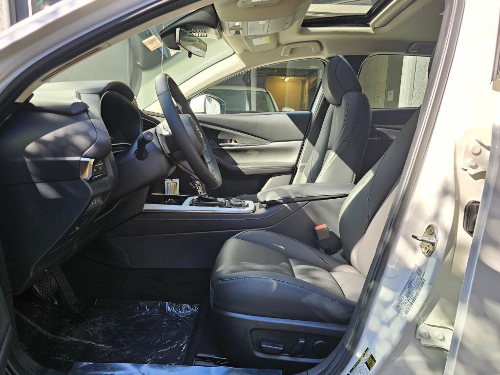 Certified 2025 MAZDA CX-30 AWD 2.5 S w/ Preferred Package image 16