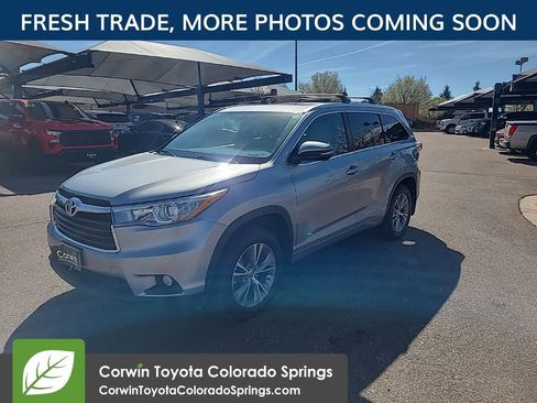 Used 2015 Toyota Highlander XLE image 3