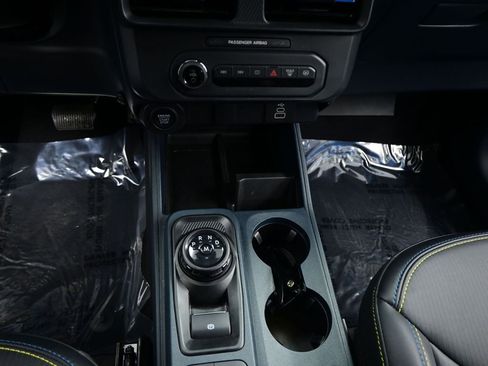 Used 2025 Ford Maverick Lobo image 14