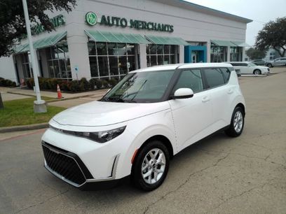 Used 2023 Kia Soul LX w/ Option Group 015