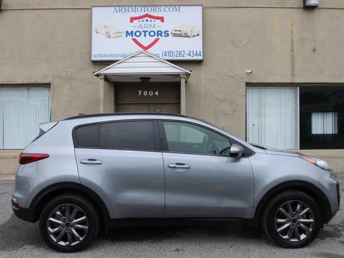 Used 2022 Kia Sportage Nightfall Edition w/ Nighfall AWD Premium Package image 4