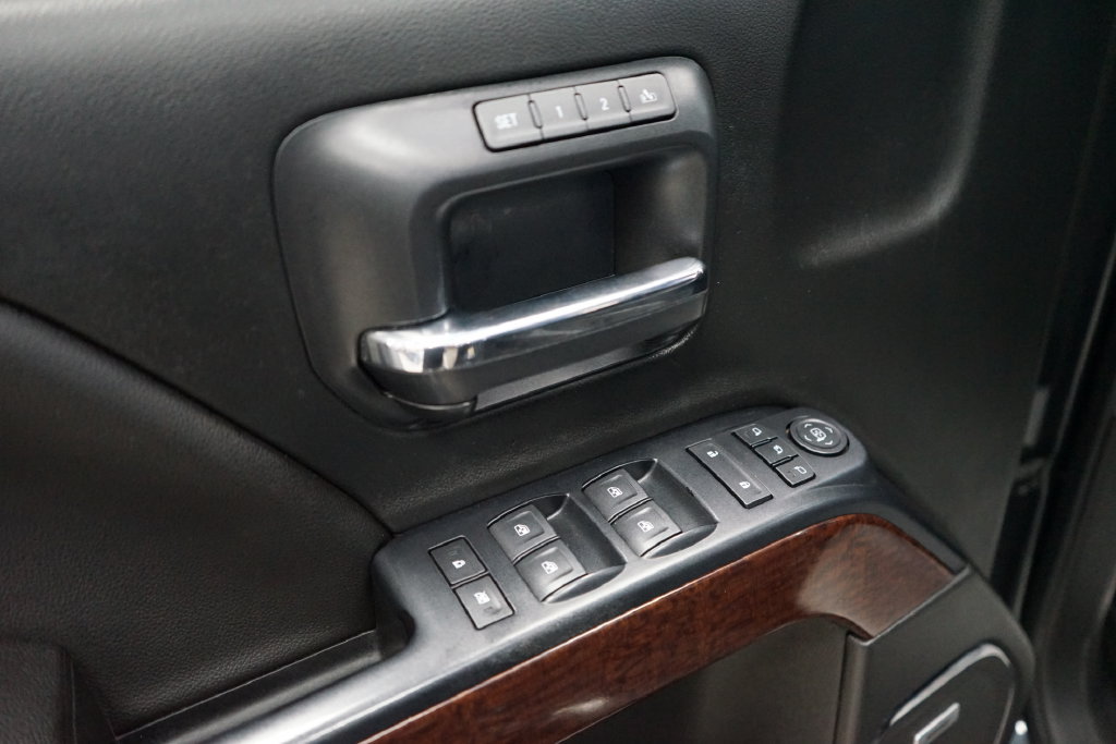 Used 2018 GMC Sierra 1500 SLT AWD/4WD image 24