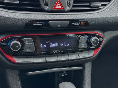 Used 2018 Hyundai Elantra GT Sport w/ Sport Tech Package 04 image 12