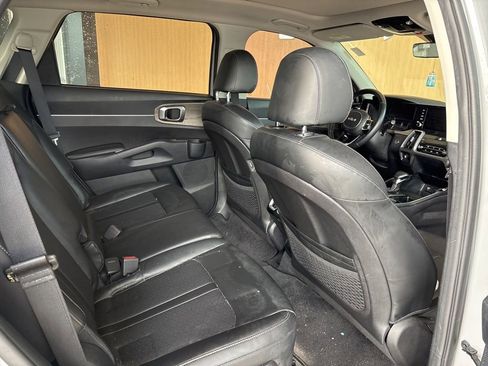 Used 2022 Kia Sorento S w/ Panoramic Sunroof Package image 21