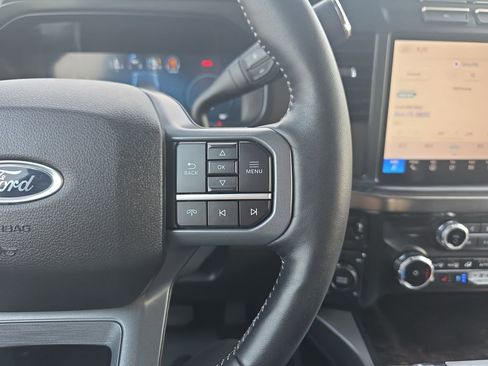 Used 2024 Ford F250 Lariat w/ Sport Appearance Package AWD/4WD image 29
