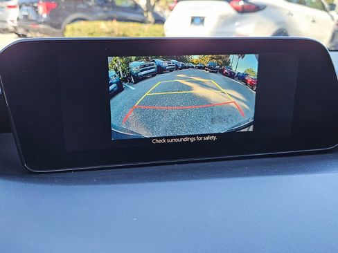 Used 2020 MAZDA MAZDA3 Hatchback image 32