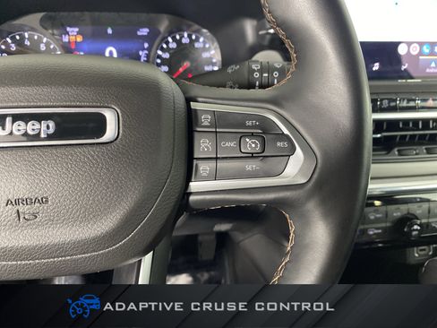 Used 2022 Jeep Compass Limited image 23