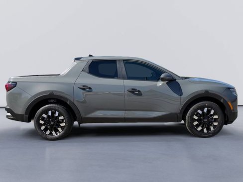 New 2026 Hyundai Santa Cruz SE FWD image 2