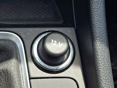 Used 2022 Volkswagen Jetta S FWD image 23