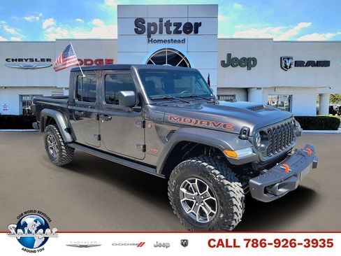 Used 2025 Jeep Gladiator Mojave w/ Steel Bumper Group AWD/4WD image 1