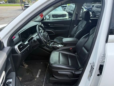 Certified 2023 Kia Telluride LX image 8