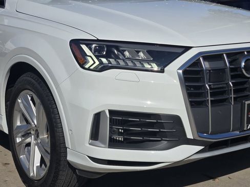 Certified 2023 Audi Q7 3.0T Prestige image 9