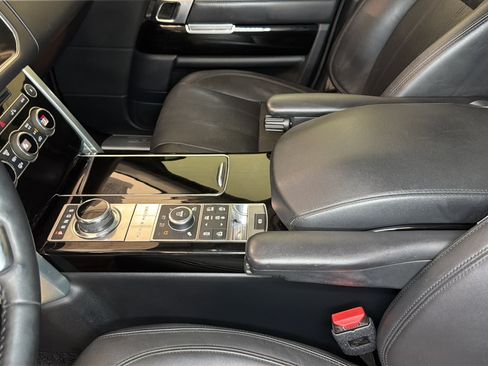 Used 2017 Land Rover Range Rover Supercharged AWD/4WD image 26