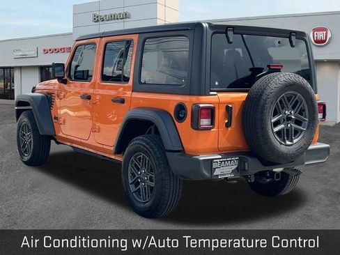 Used 2025 Jeep Wrangler Unlimited Sport AWD/4WD image 5
