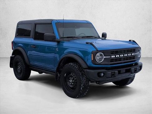 Certified 2022 Ford Bronco Black Diamond image 3