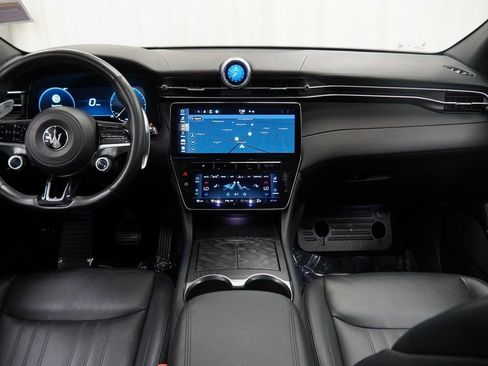 Used 2023 Maserati Grecale Modena image 24