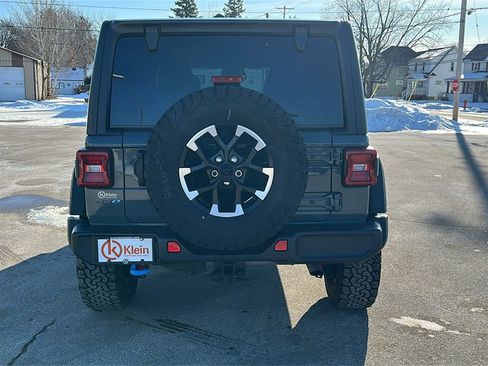 Used 2025 Jeep Wrangler Unlimited Rubicon 4xe image 7
