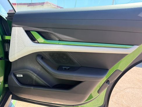 Used 2020 Porsche Taycan 4S image 15