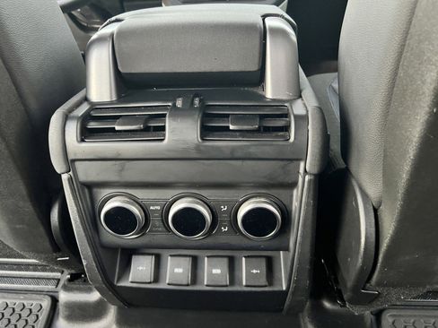 Used 2020 Land Rover Defender 110 S image 26