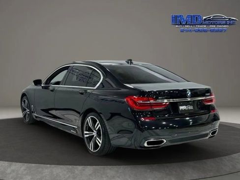 Used 2017 BMW 750i xDrive AWD/4WD image 8