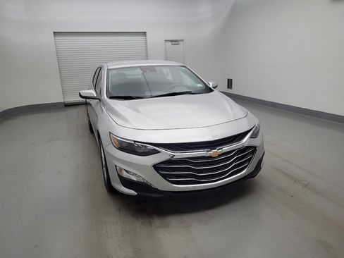 Used 2021 Chevrolet Malibu LT FWD image 14