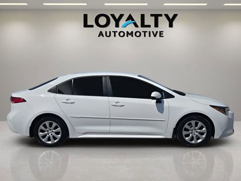 Used 2024 Toyota Corolla LE image 6