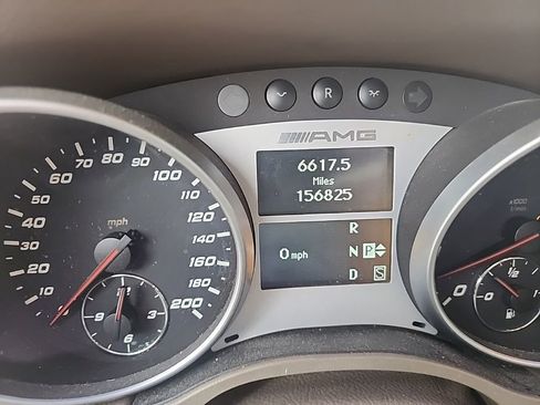 Used 2009 Mercedes-Benz ML 63 AMG 4MATIC image 14