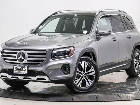 Used 2026 Mercedes-Benz GLB 250 image 1