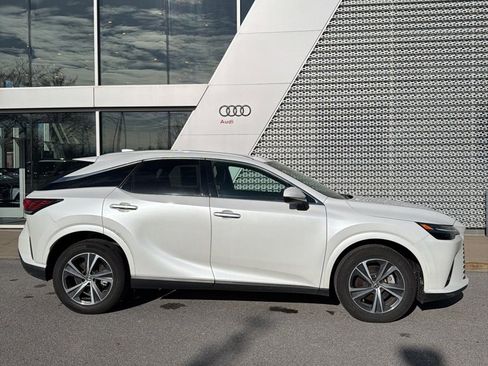 Used 2023 Lexus RX 350 Premium image 3